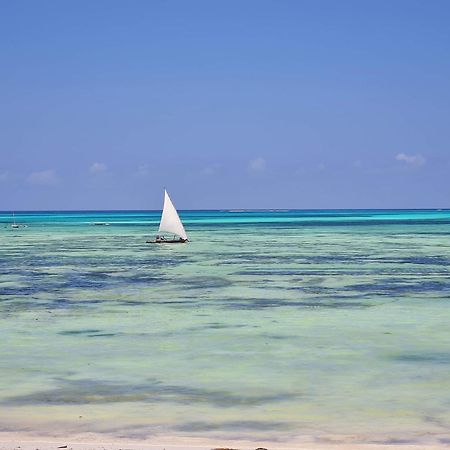 Beachfront Villa Ladha Ya Zanzibar Jambiani  Exteriör bild