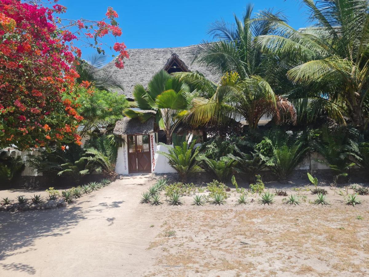 Beachfront Villa Ladha Ya Zanzibar Jambiani  Exteriör bild