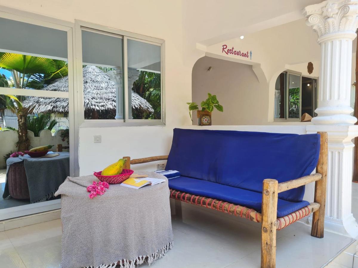 Beachfront Villa Ladha Ya Zanzibar Jambiani  Exteriör bild