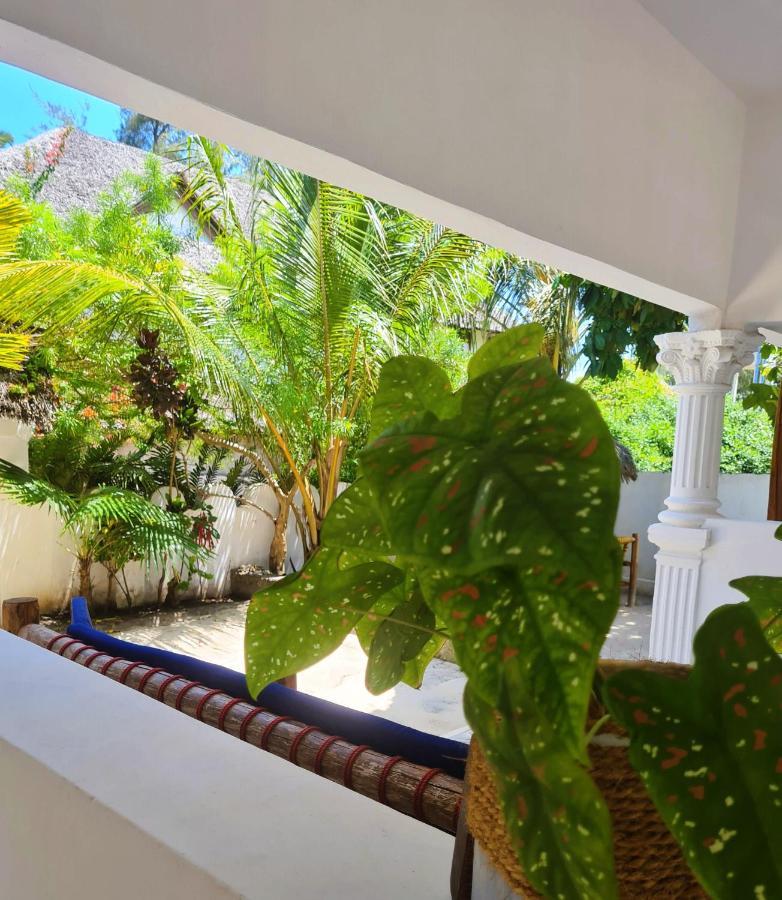 Beachfront Villa Ladha Ya Zanzibar Jambiani  Exteriör bild