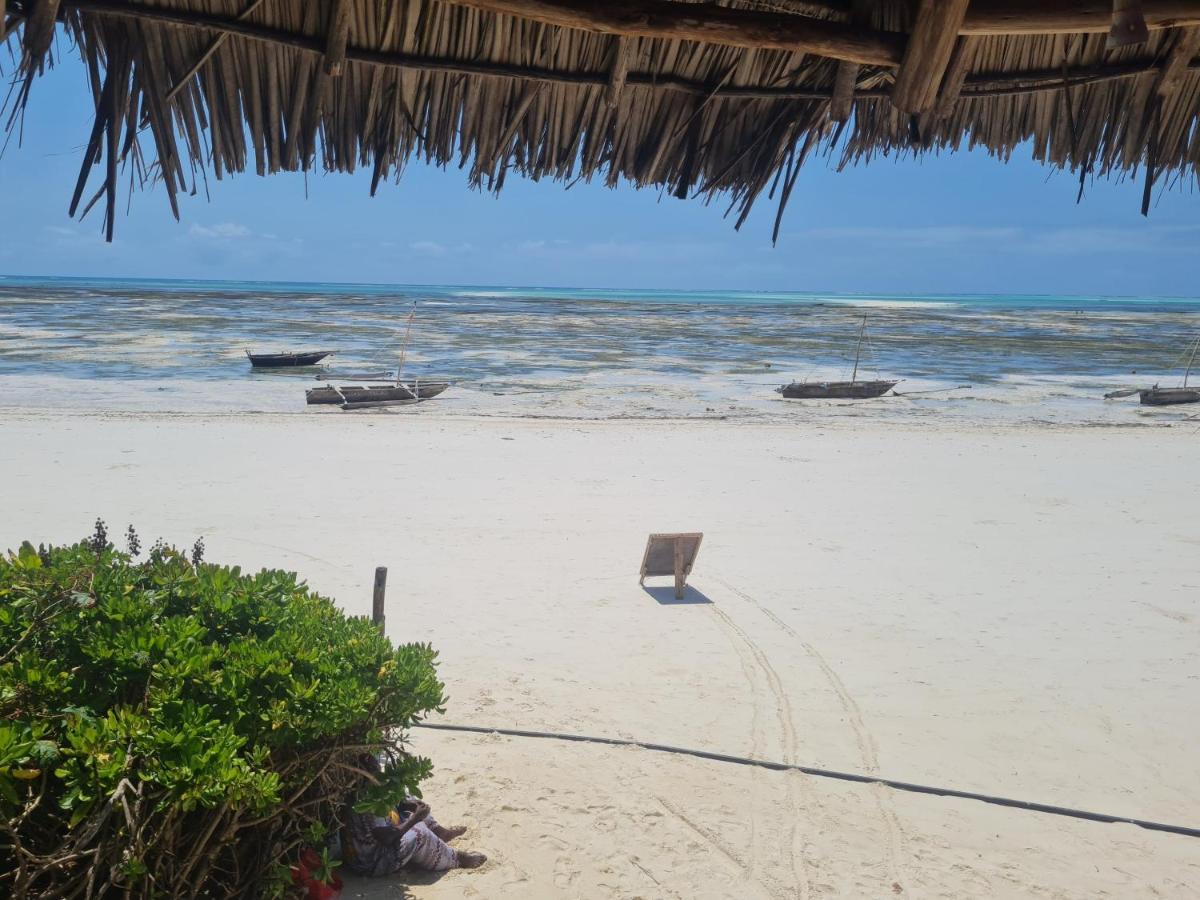 Beachfront Villa Ladha Ya Zanzibar Jambiani  Exteriör bild