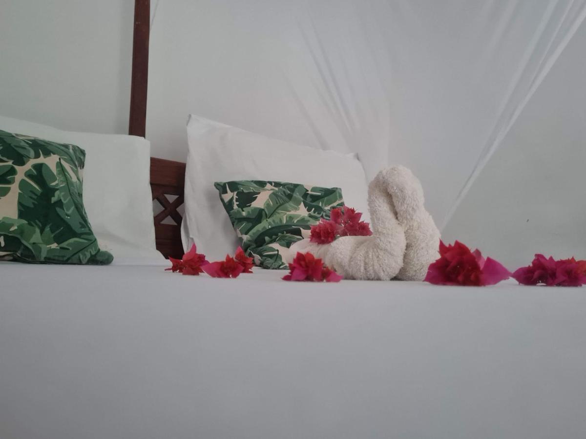 Beachfront Villa Ladha Ya Zanzibar Jambiani  Exteriör bild