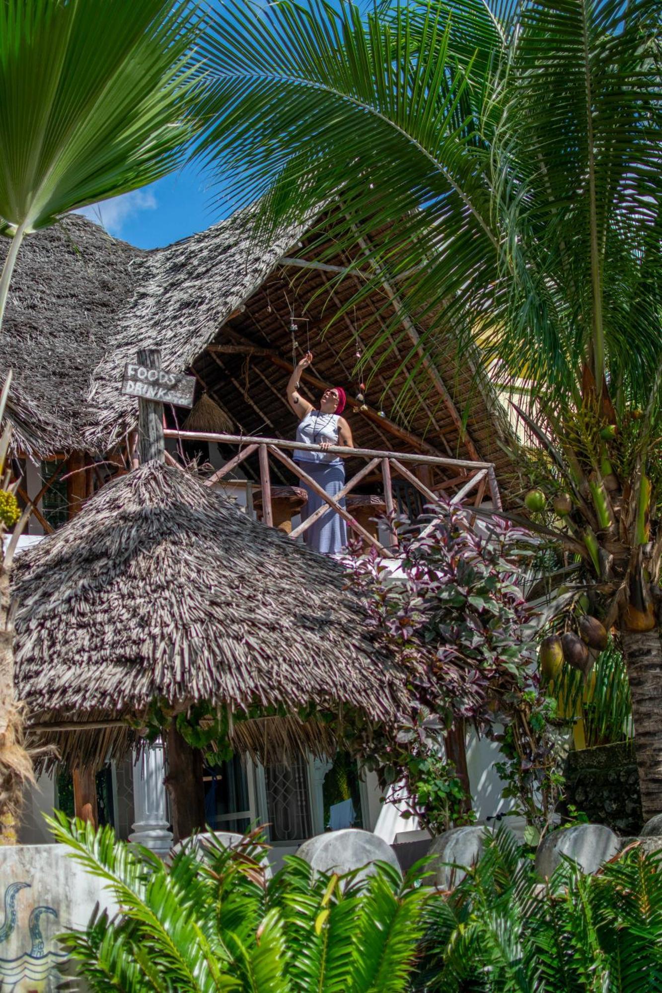 Beachfront Villa Ladha Ya Zanzibar Jambiani  Exteriör bild