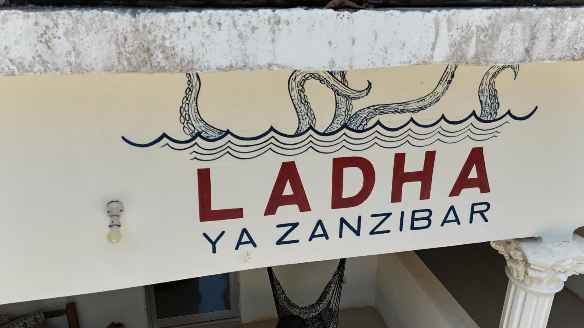 Beachfront Villa Ladha Ya Zanzibar Jambiani  Exteriör bild